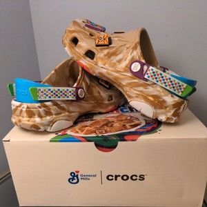 Cinnamon Toast Crunch Crocs Clog - Men’s Size 11 - Limited Edition